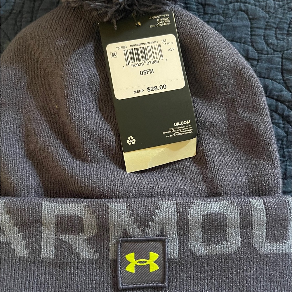 Lot of 3 Pompom Beanies NWT Hollister/Columbia/ Under Armour - Picture 3 of 5